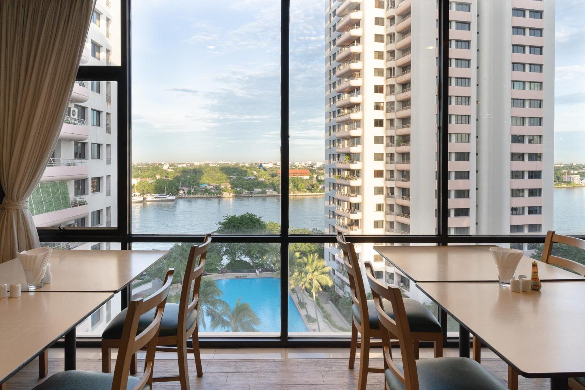 Riverine Place Hotel And Residence Nonthaburi Exterior photo