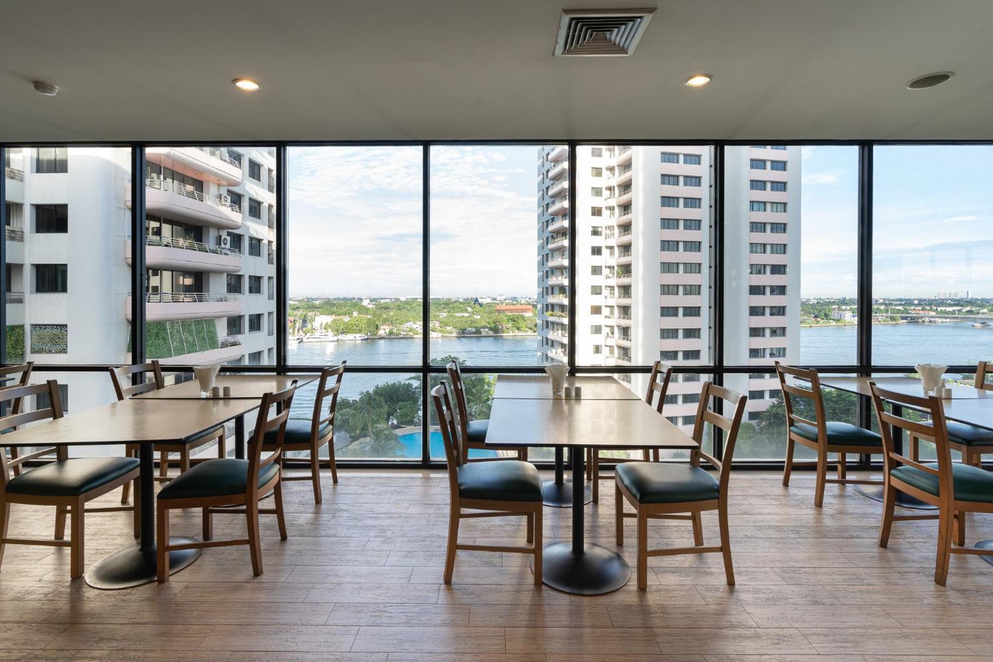 Riverine Place Hotel And Residence Nonthaburi Exterior photo